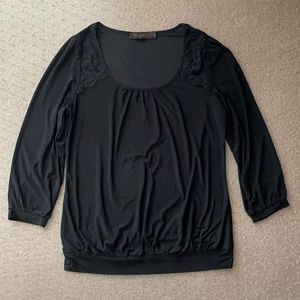 🌸The Limited 3/4 Sleeve Top - Size Small